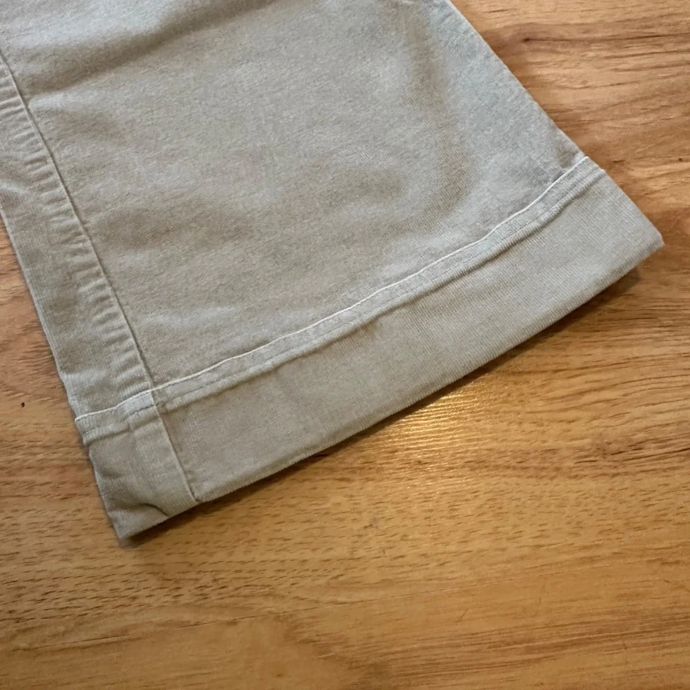 Express Stretch Corduroy Pants - Wide Leg - 7/8R - Picture 2 of 16